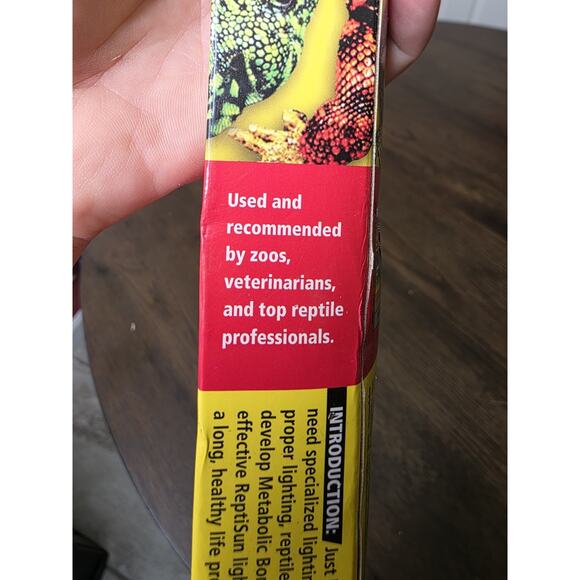 REPTISUN 10.0 UVB 18 Inch 457mm 15 watt T8 Reptile Lamp Ligth - Picture 4 of 14